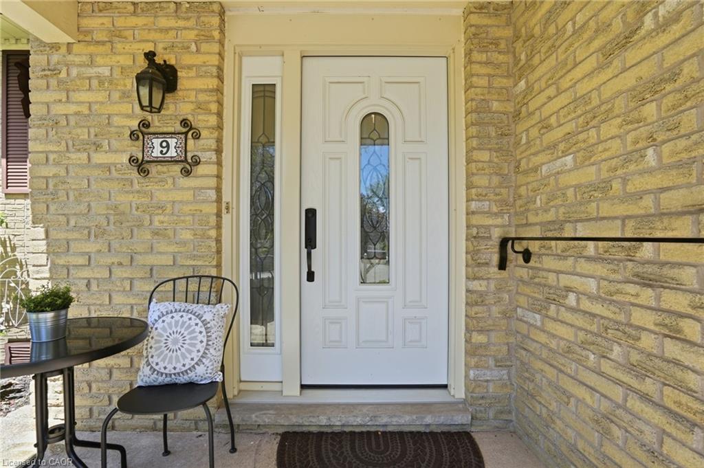 9 Magnolia Court Property Photo 9
