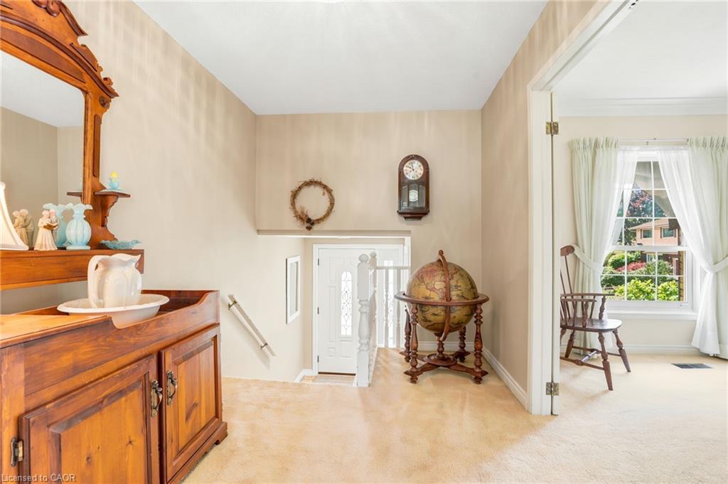 9 Magnolia Court Property Photo 10