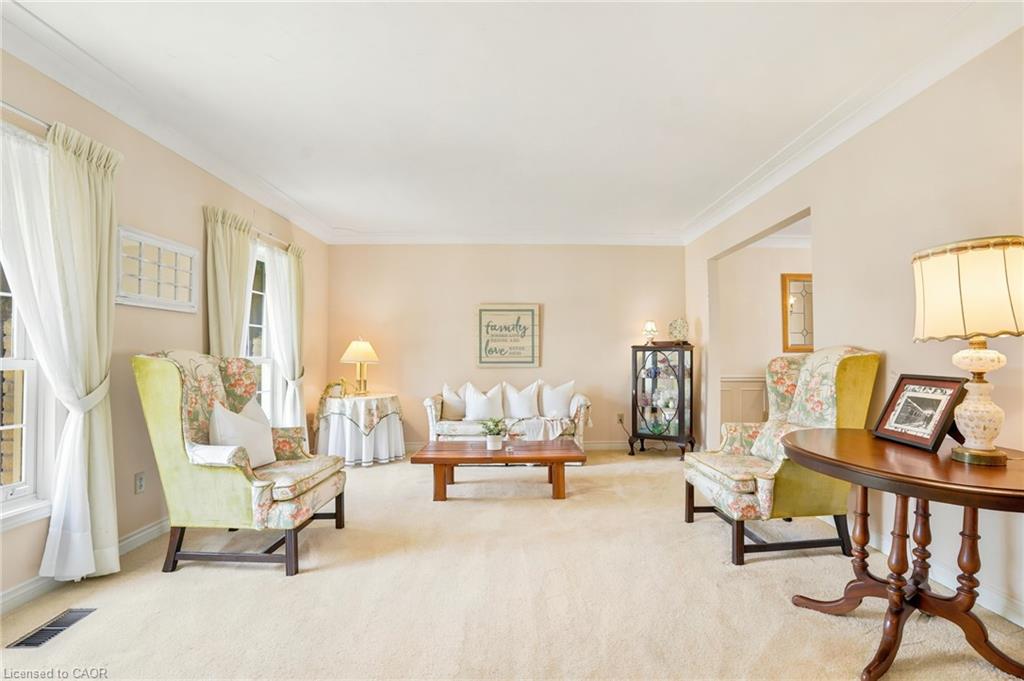 9 Magnolia Court Property Photo 12