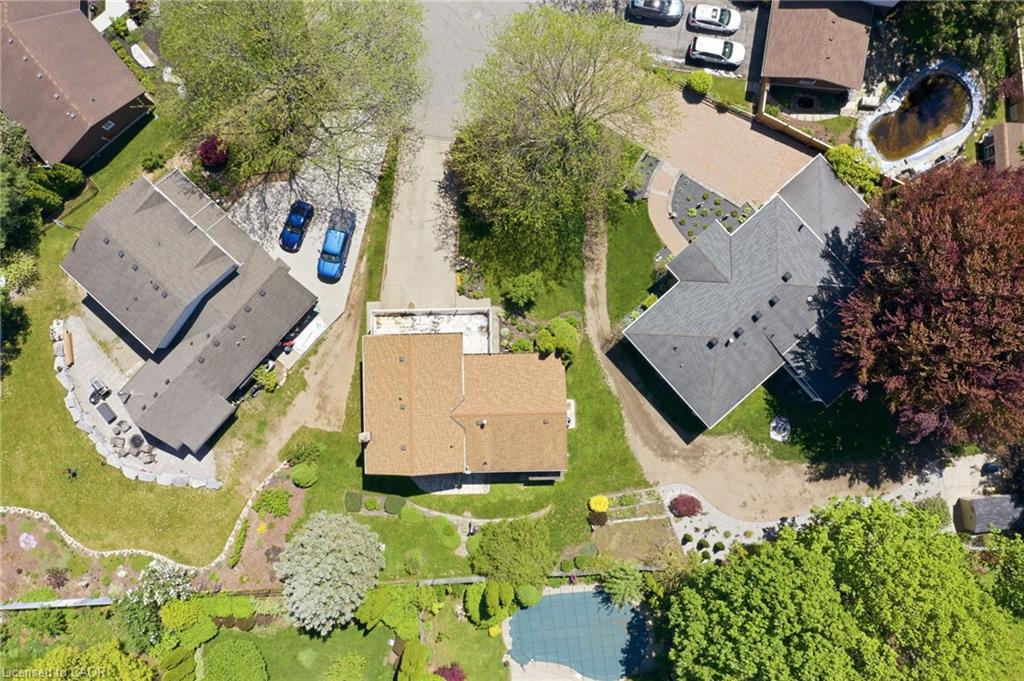 9 Magnolia Court Property Photo 34