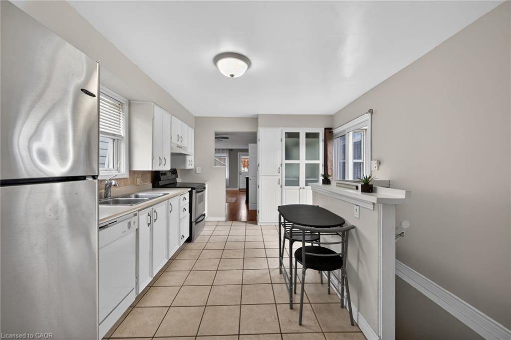 190 Campbell Avenue Property Photo 14