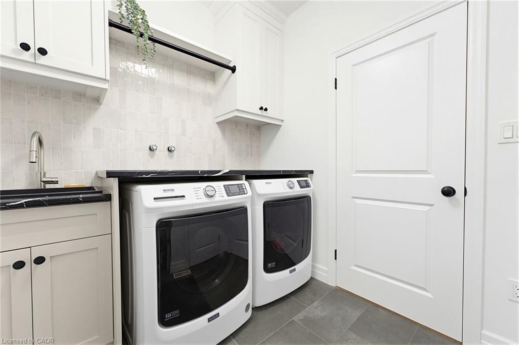 24 Gilmer Crescent Property Photo 20