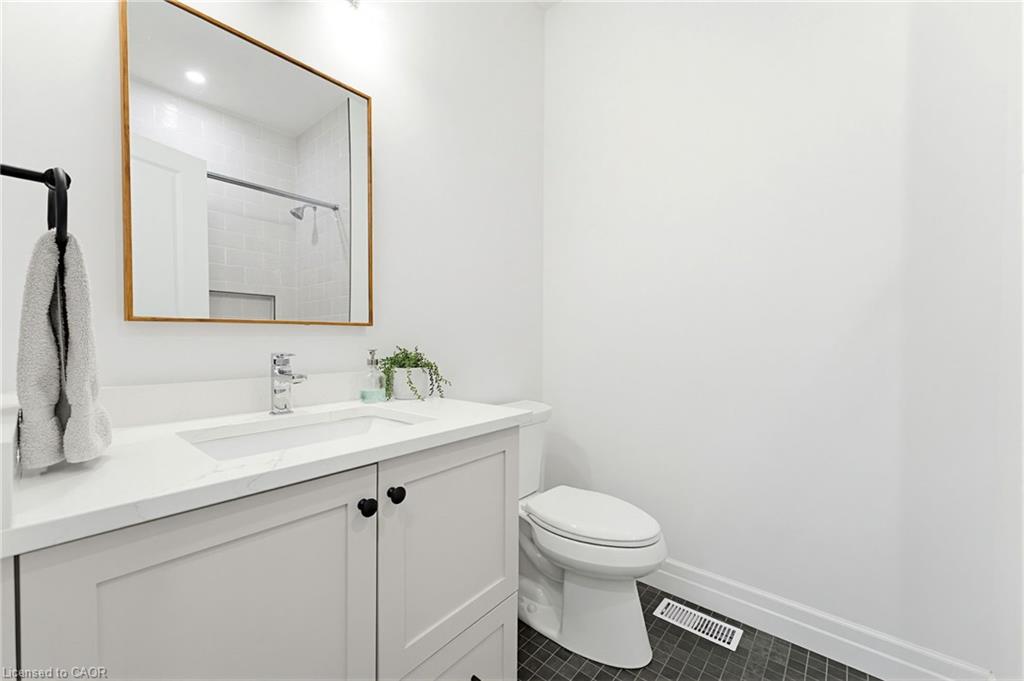 24 Gilmer Crescent Property Photo 23