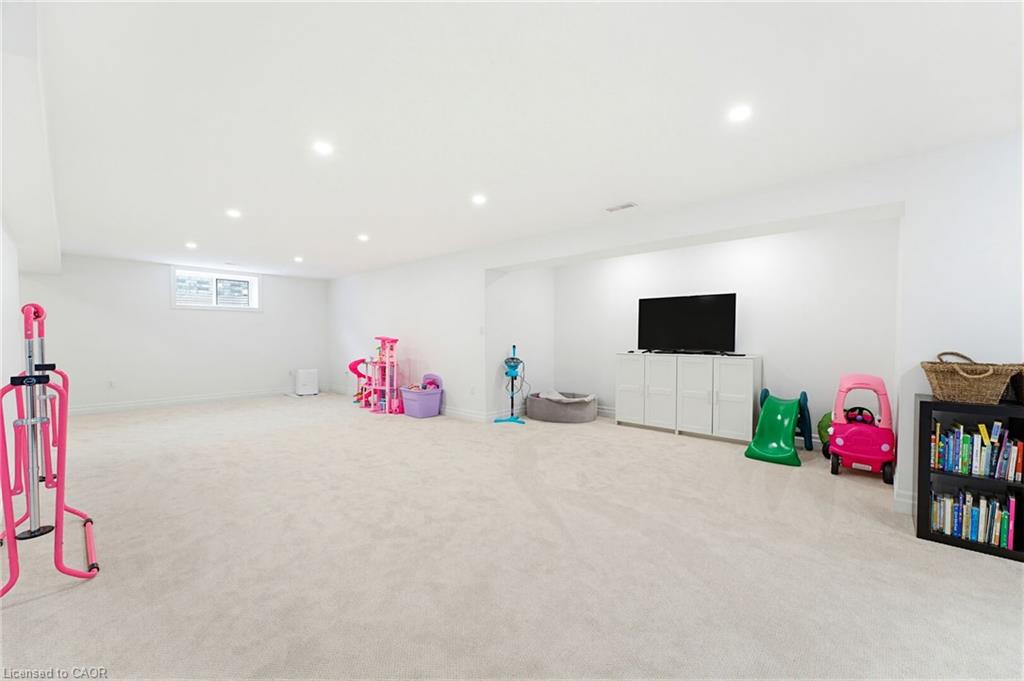 24 Gilmer Crescent Property Photo 25
