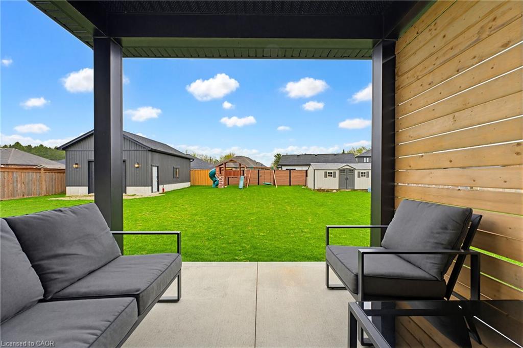 24 Gilmer Crescent Property Photo 31