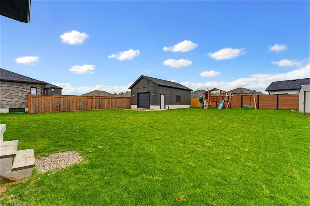 24 Gilmer Crescent Property Photo 32
