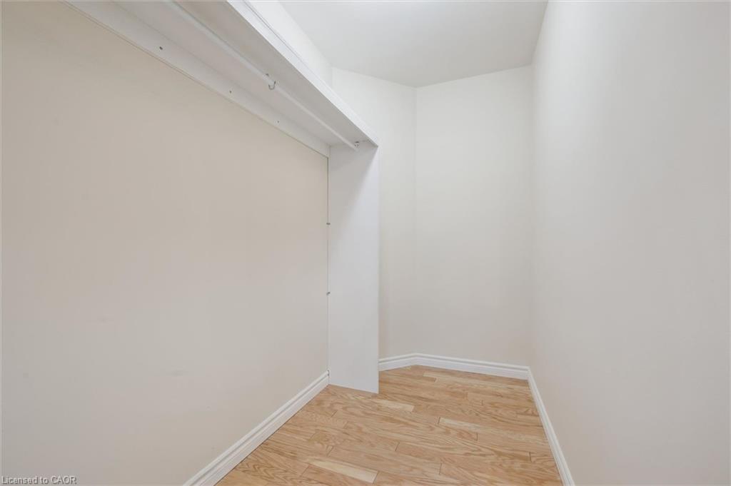 110-20 St George Street Property Photo 17