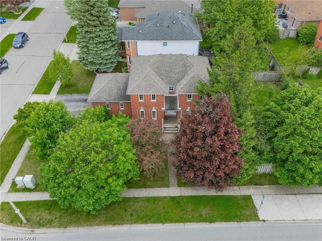 444 Burnett Avenue Property Photo 1