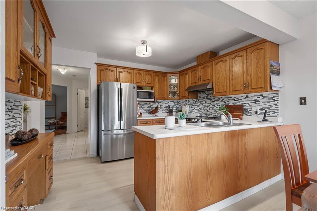 444 Burnett Avenue Property Photo 10