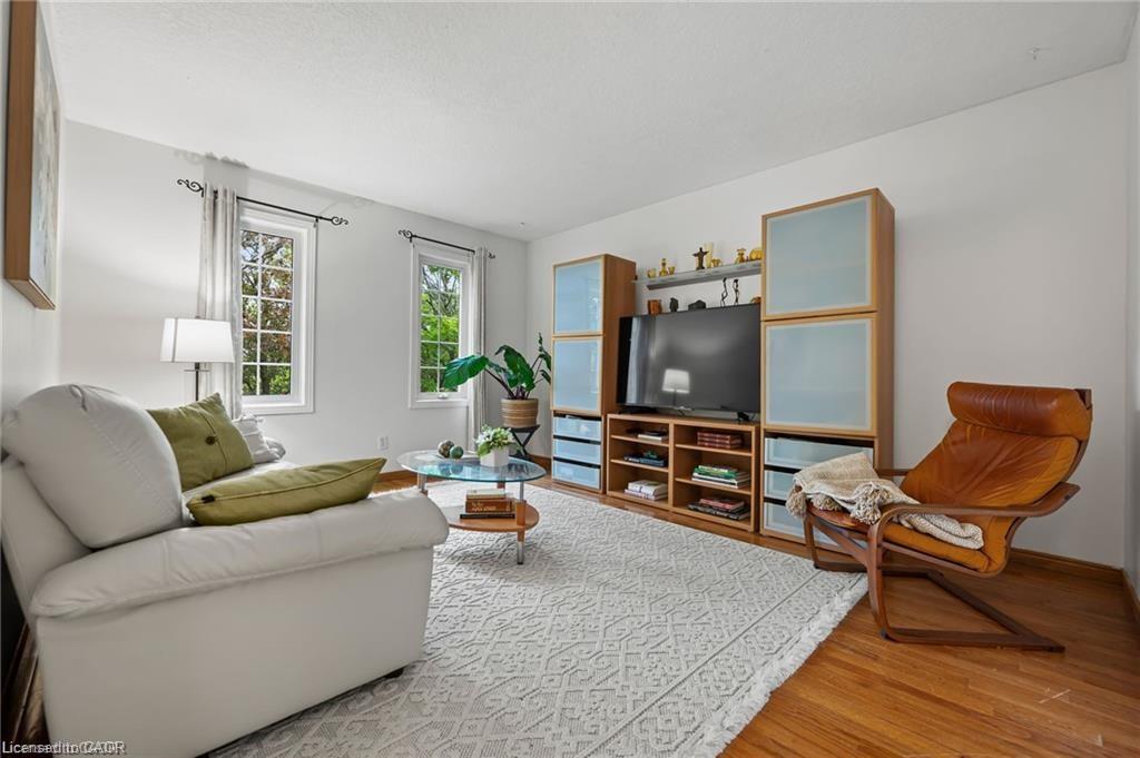 444 Burnett Avenue Property Photo 18