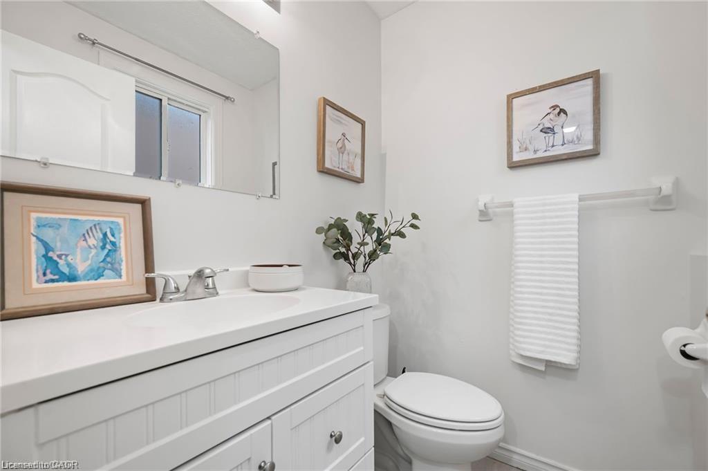 444 Burnett Avenue Property Photo 21