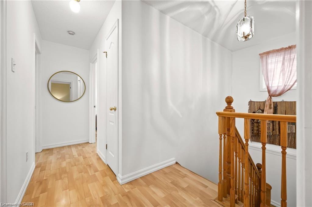 444 Burnett Avenue Property Photo 24