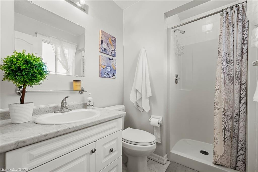 444 Burnett Avenue Property Photo 27