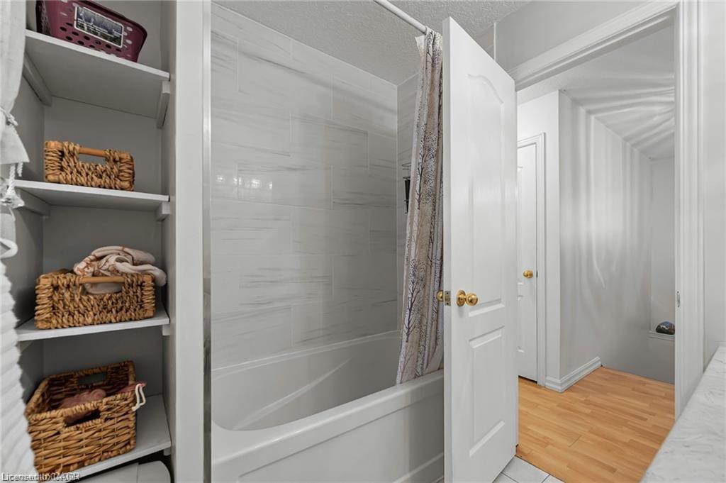 444 Burnett Avenue Property Photo 32
