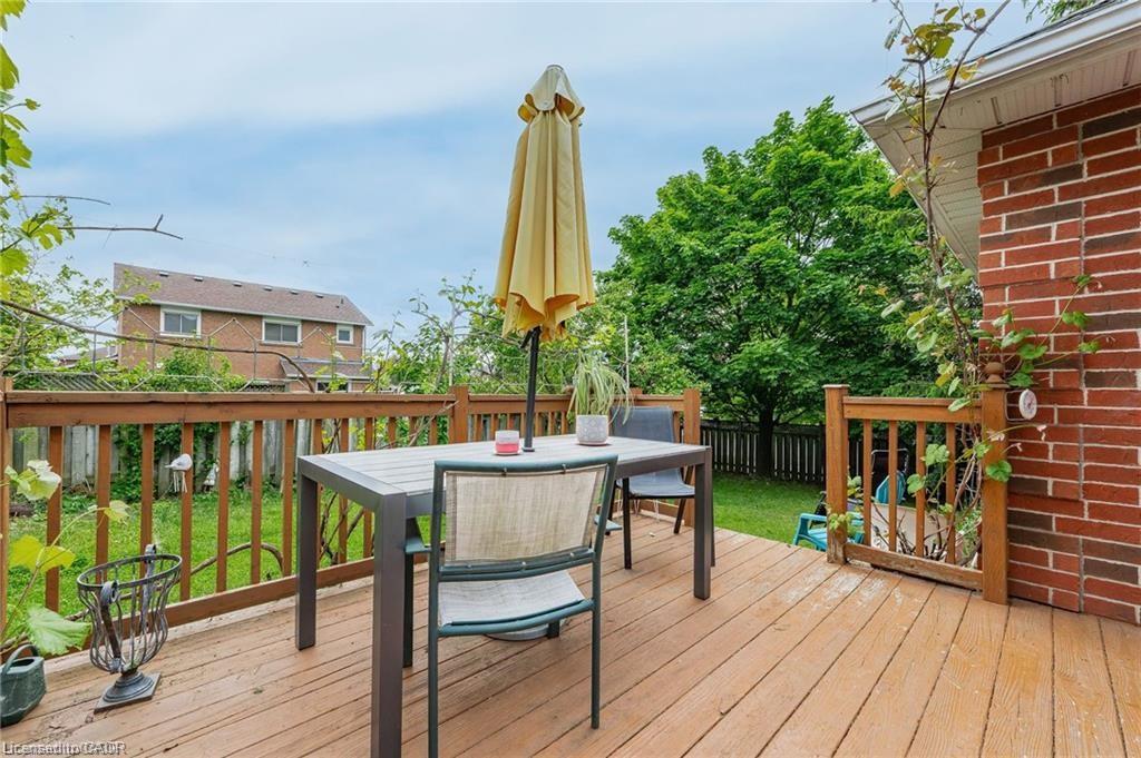 444 Burnett Avenue Property Photo 38