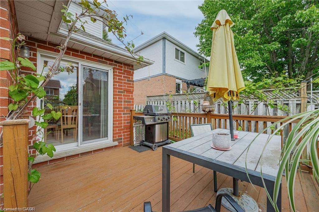 444 Burnett Avenue Property Photo 39