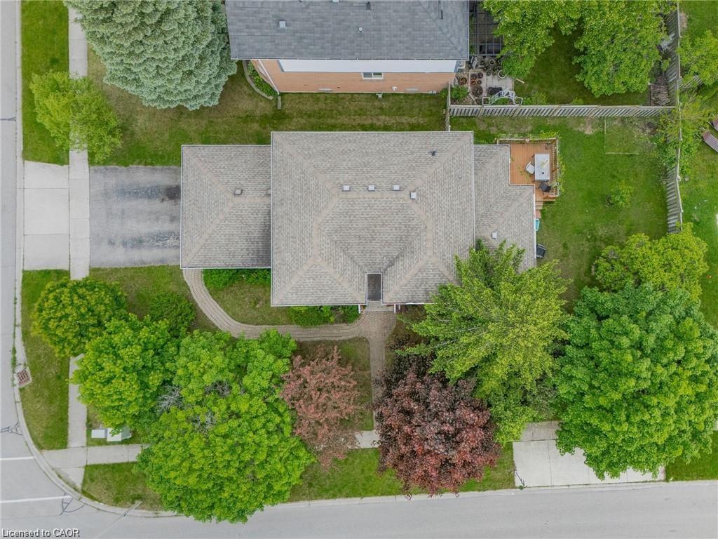 444 Burnett Avenue Property Photo 44