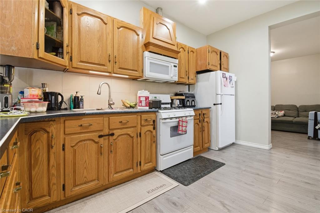 256 Lincoln Street Property Photo 6