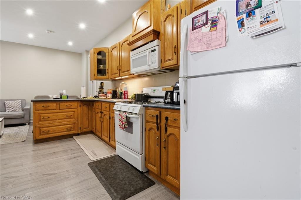 256 Lincoln Street Property Photo 12