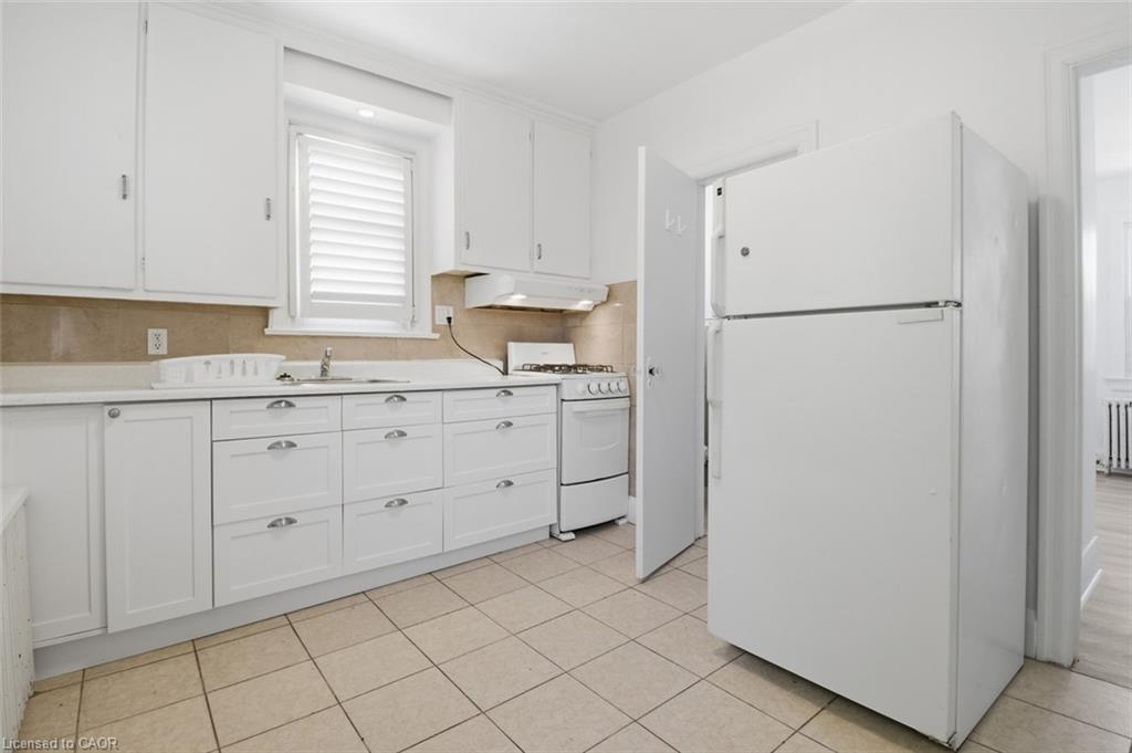256 Lincoln Street Property Photo 24