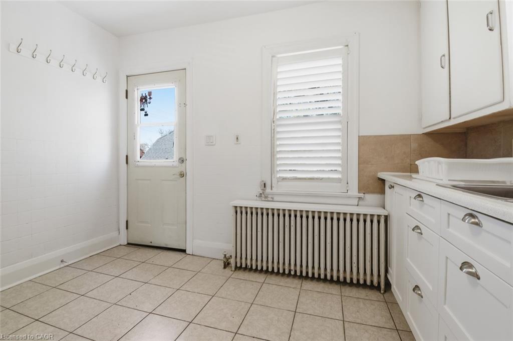 256 Lincoln Street Property Photo 26