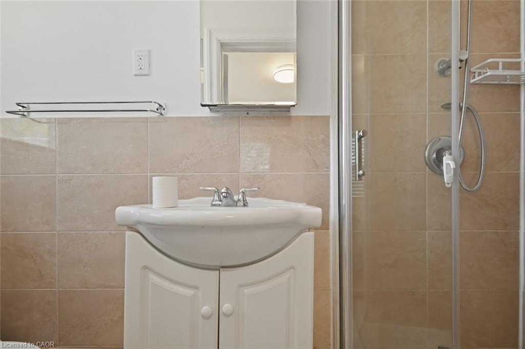 256 Lincoln Street Property Photo 28