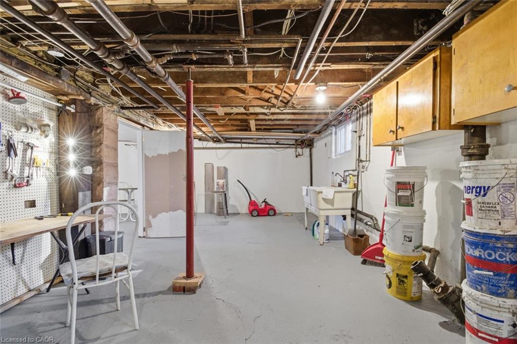 256 Lincoln Street Property Photo 42