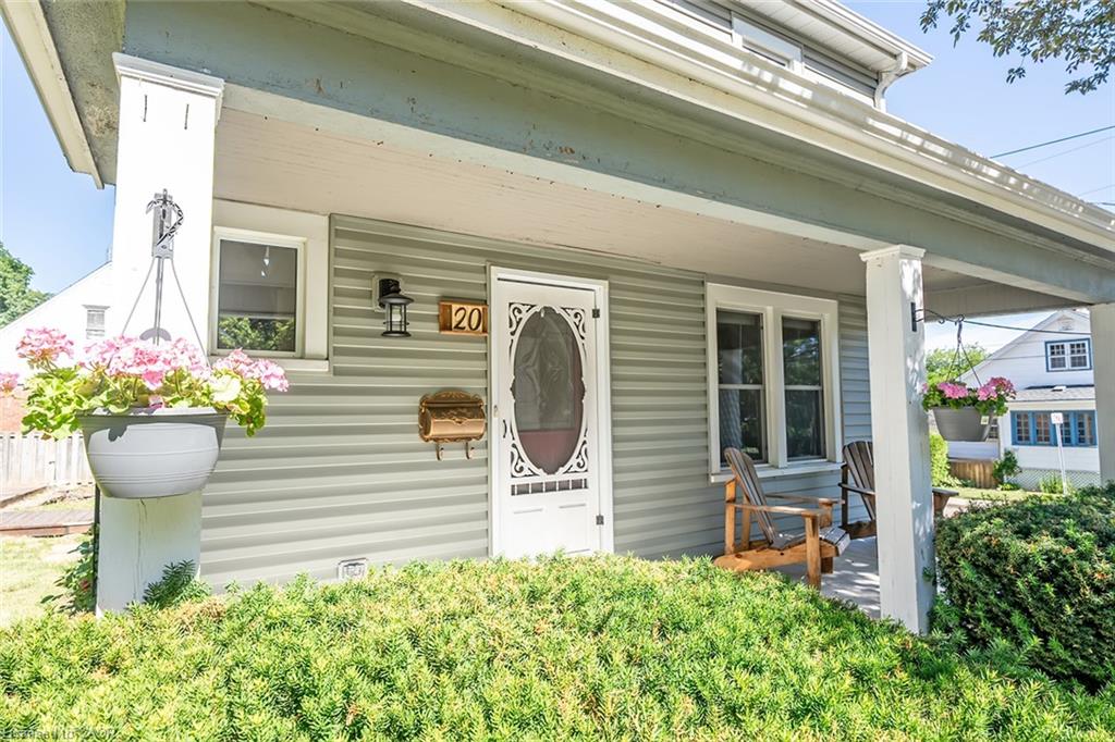20 Wardrope Avenue Property Photo 5