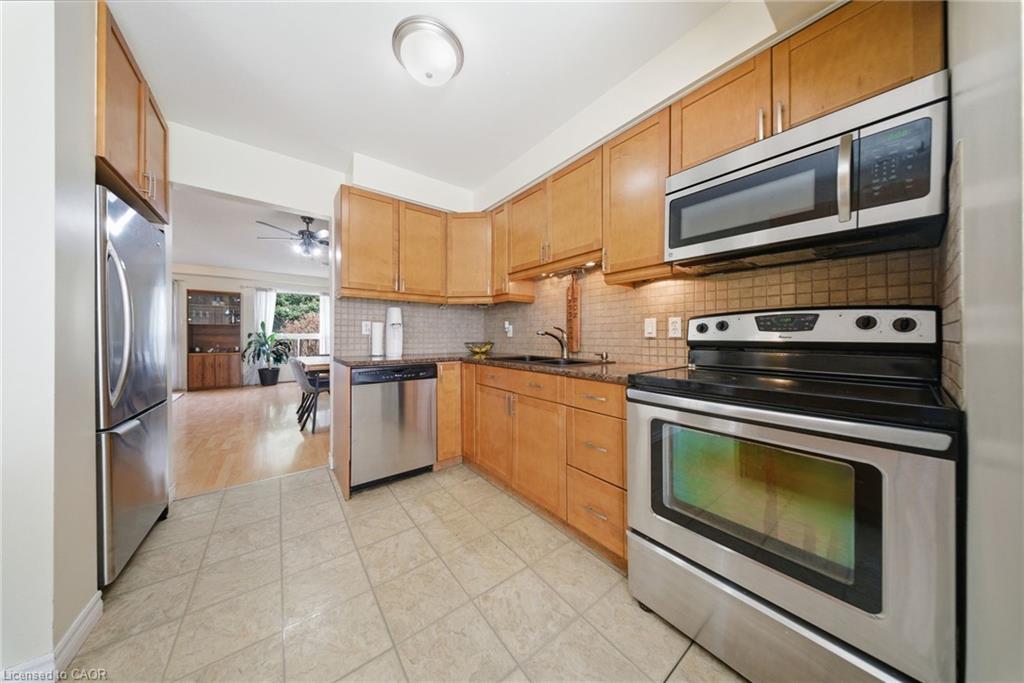 41-32 Mowat Boulevard Property Photo 6