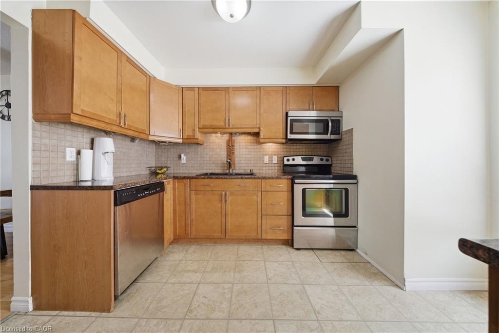 41-32 Mowat Boulevard Property Photo 8