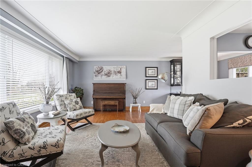31 Algonquin Avenue Property Photo 8