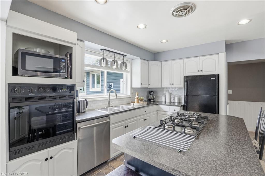 31 Algonquin Avenue Property Photo 14