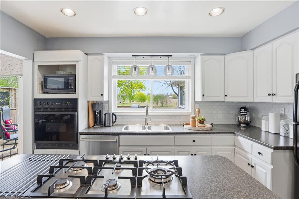 31 Algonquin Avenue Property Photo 15