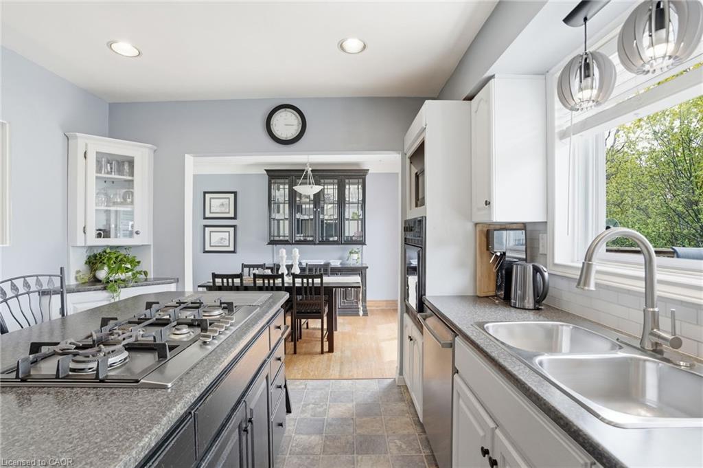 31 Algonquin Avenue Property Photo 16