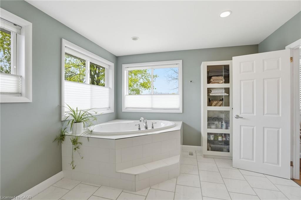 31 Algonquin Avenue Property Photo 19