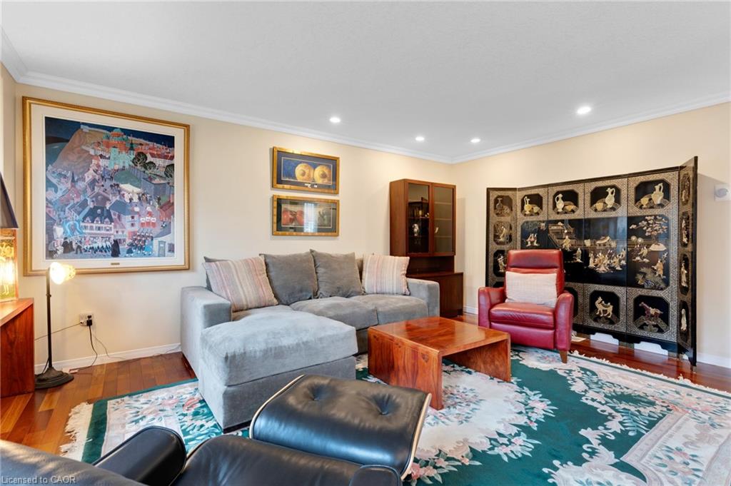 53 Grosvenor Lane Property Photo 6
