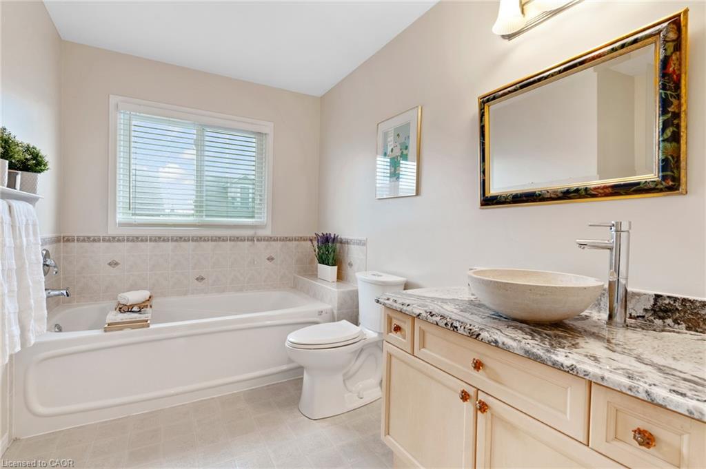 53 Grosvenor Lane Property Photo 18