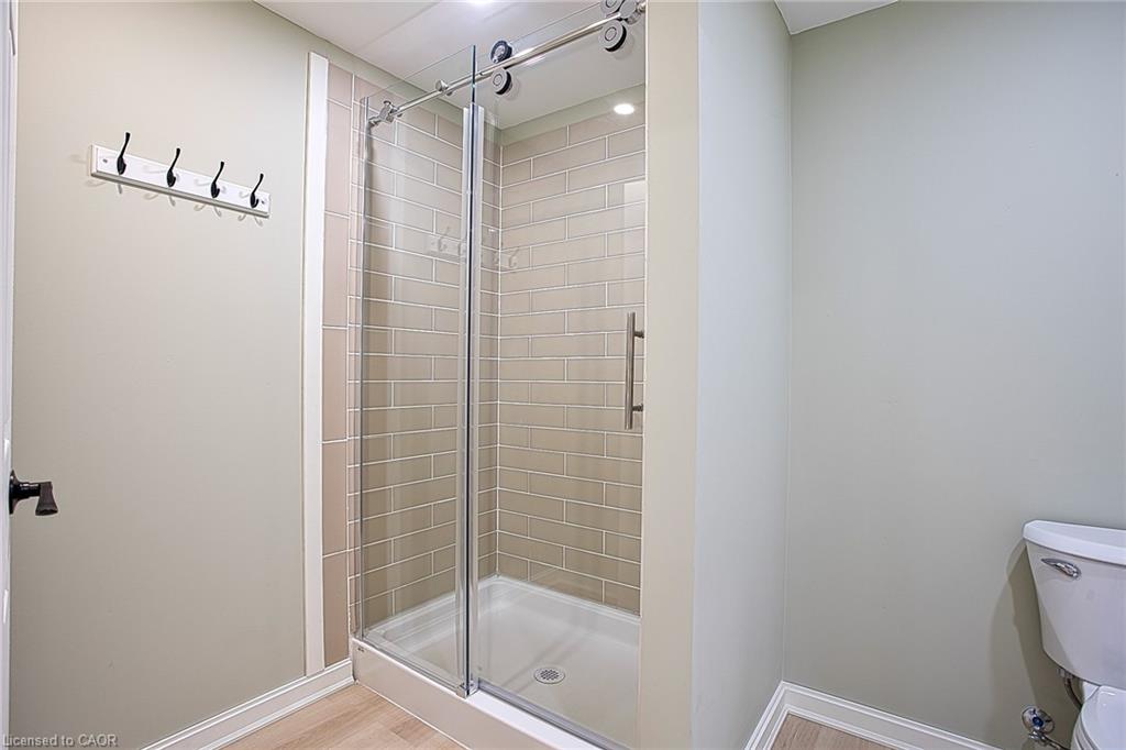 727 Barton Street Property Photo 30