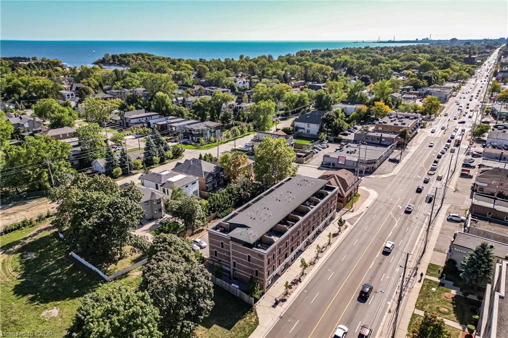 213-760 Lakeshore Road E Property Photo 8