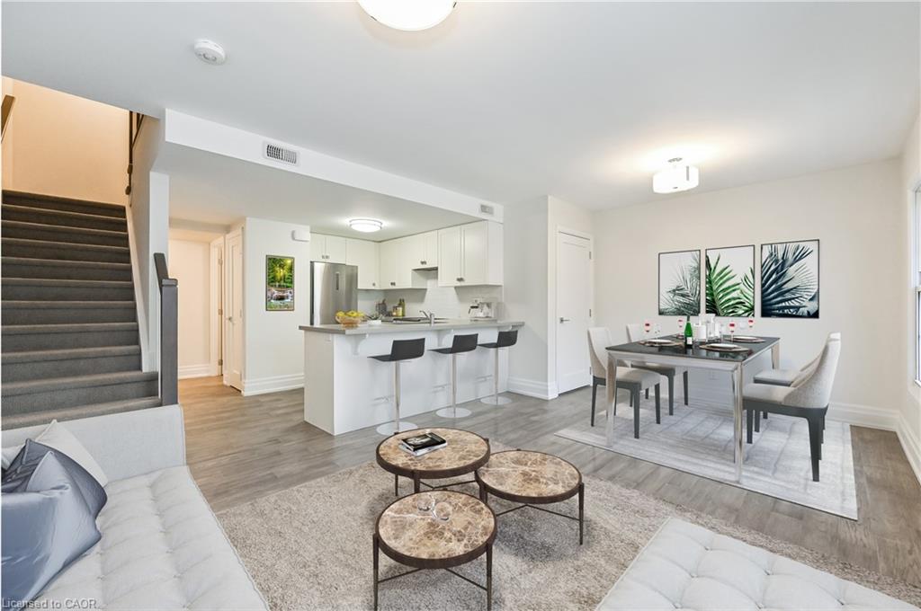207-760 Lakeshore Road E Property Photo 1