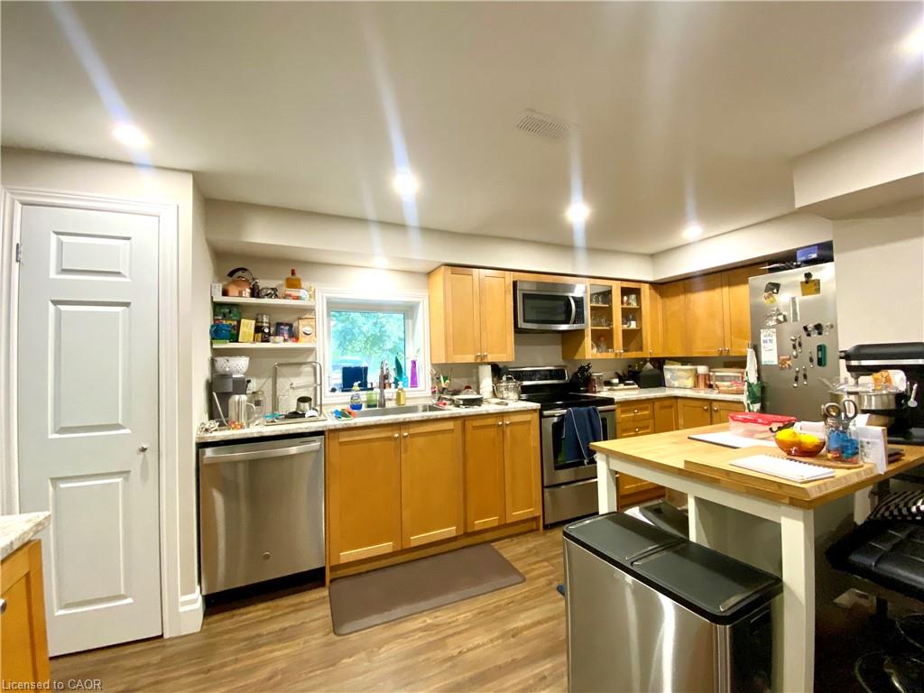 358 Dundas Street E Property Photo 11
