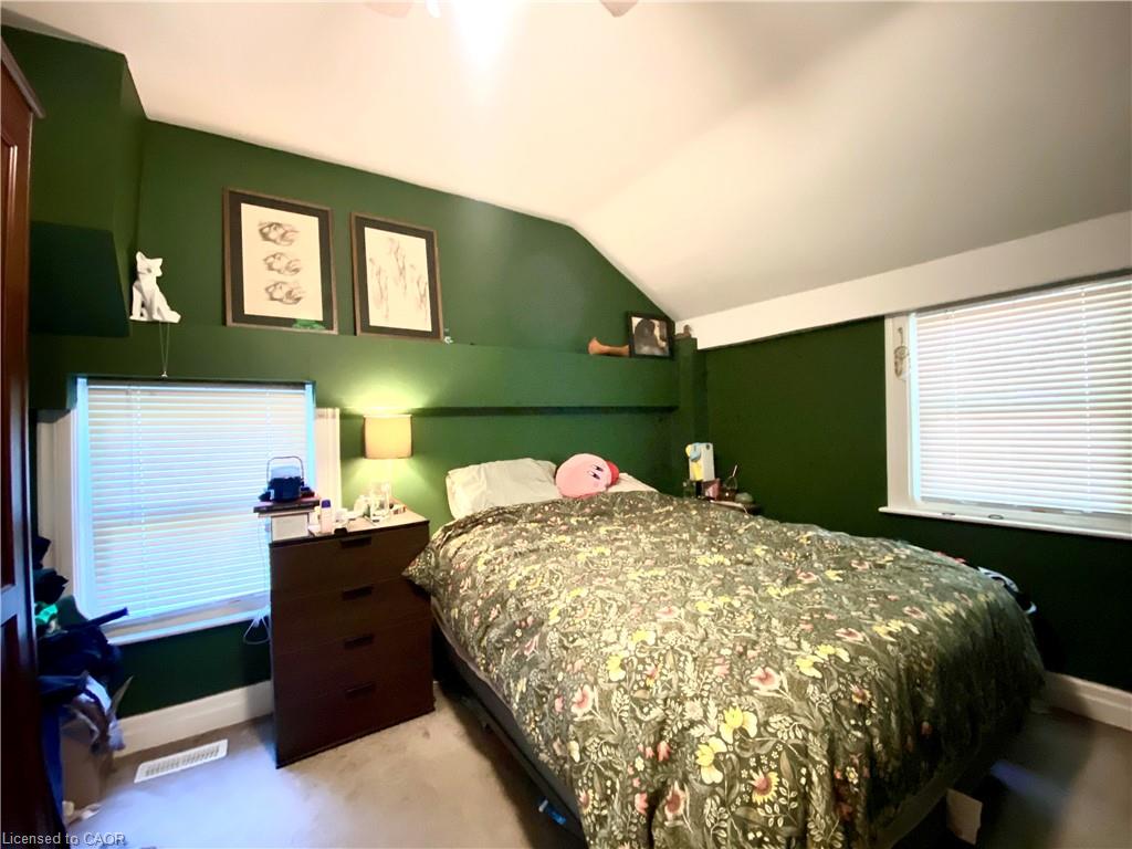 358 Dundas Street E Property Photo 17