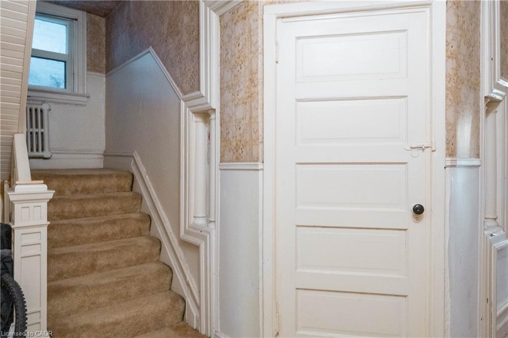 1311 King Street W Property Photo 5