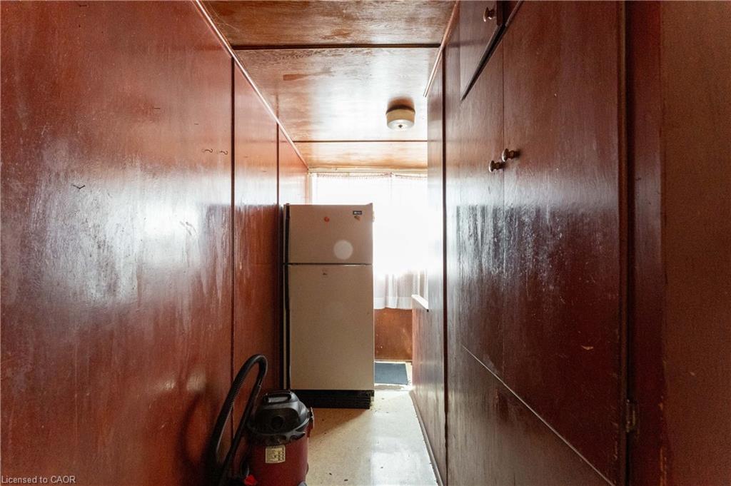 1311 King Street W Property Photo 14