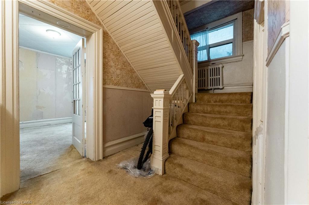 1311 King Street W Property Photo 24