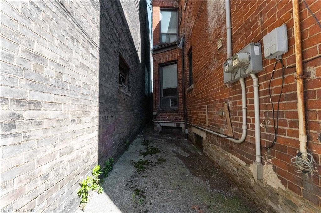 1311 King Street W Property Photo 44