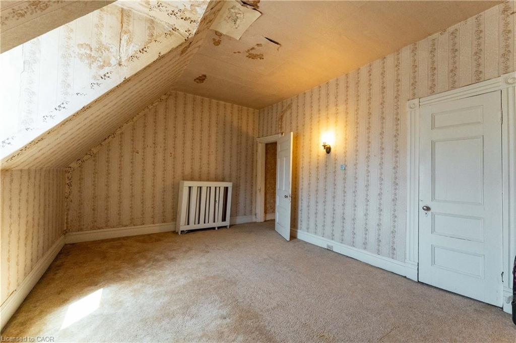 1311 King Street W Property Photo 20