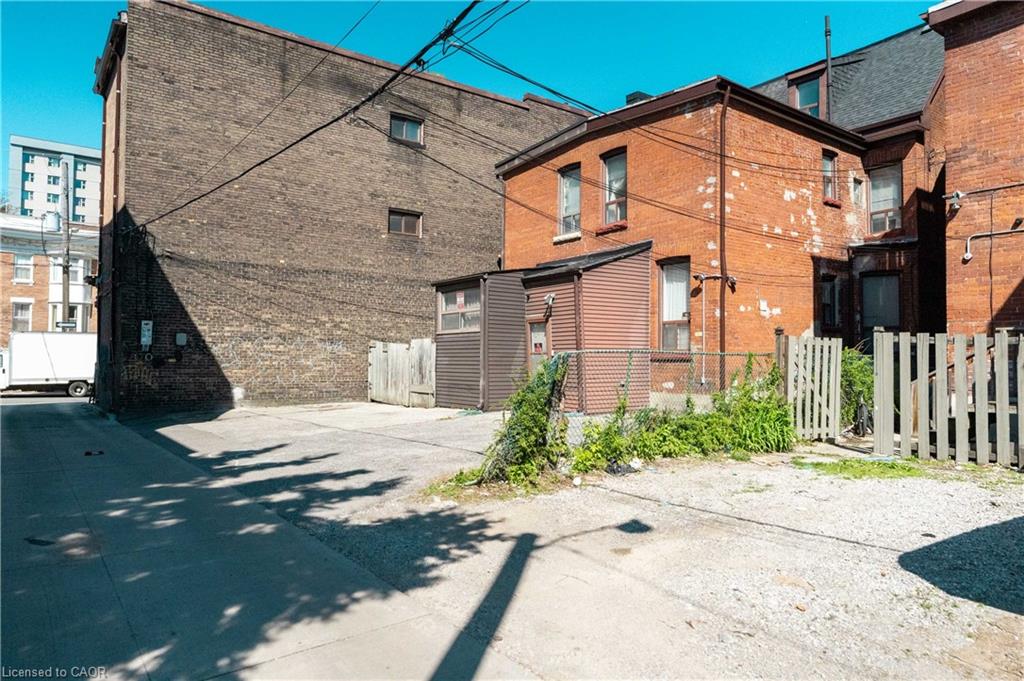 1311 King Street W Property Photo 22