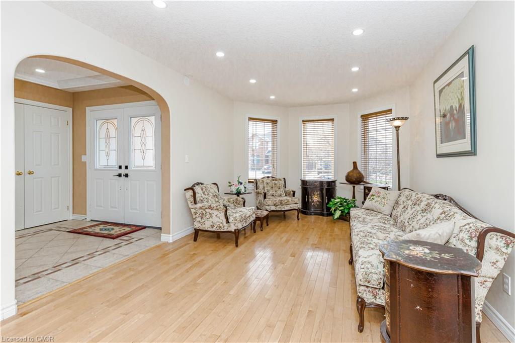 216 Mcnichol Drive Property Photo 16