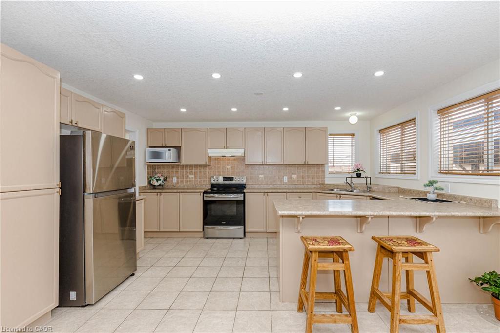 216 Mcnichol Drive Property Photo 21